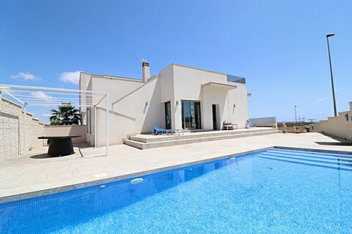 Picture of Villa For Sale in San Miguel De Salinas, Alicante, Spain