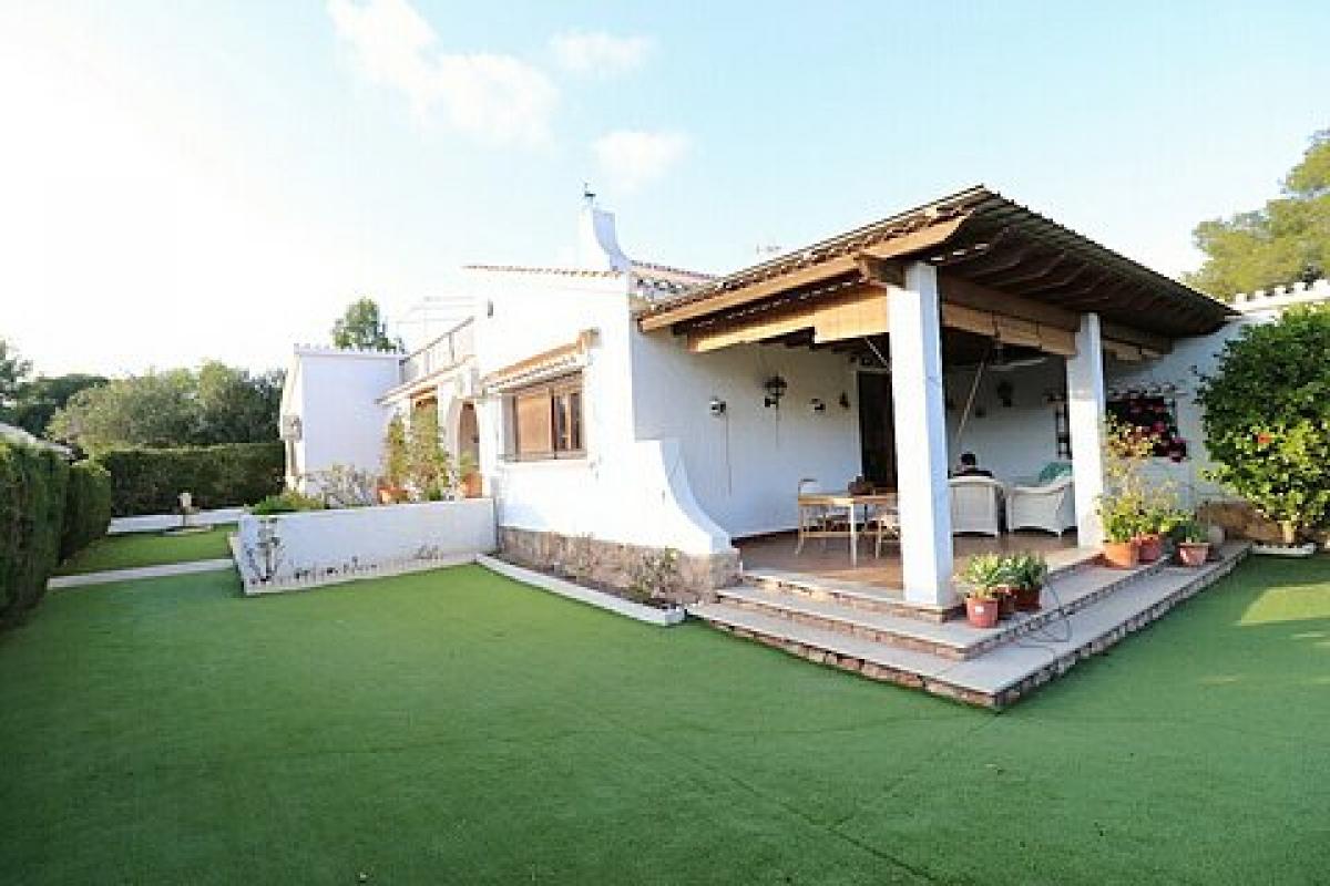 Picture of Villa For Sale in Campoamor, Alicante, Spain