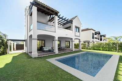 Villa For Sale in Estepona, Spain