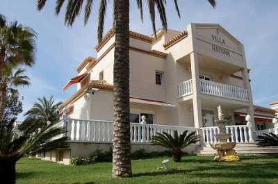 Villa For Sale in 