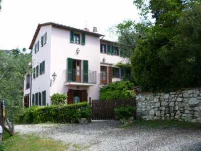 Villa For Sale in Ponte A Moriano, Italy