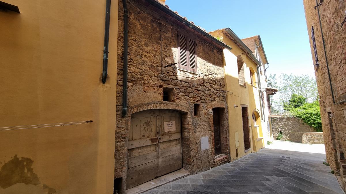 Picture of Home For Sale in Volterra, Tuscany, Italy