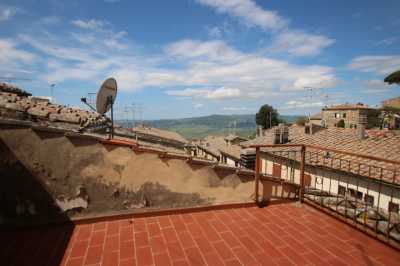 Home For Sale in Volterra, Italy