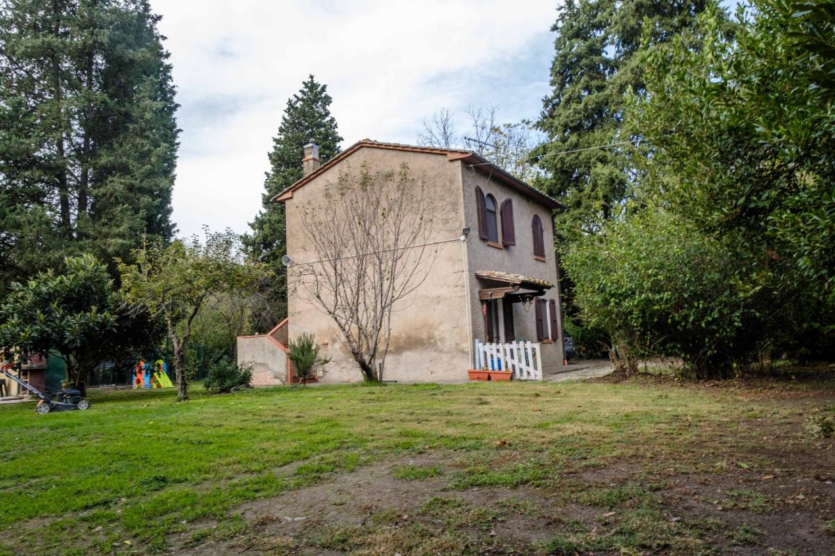 Picture of Home For Sale in Volterra, Tuscany, Italy