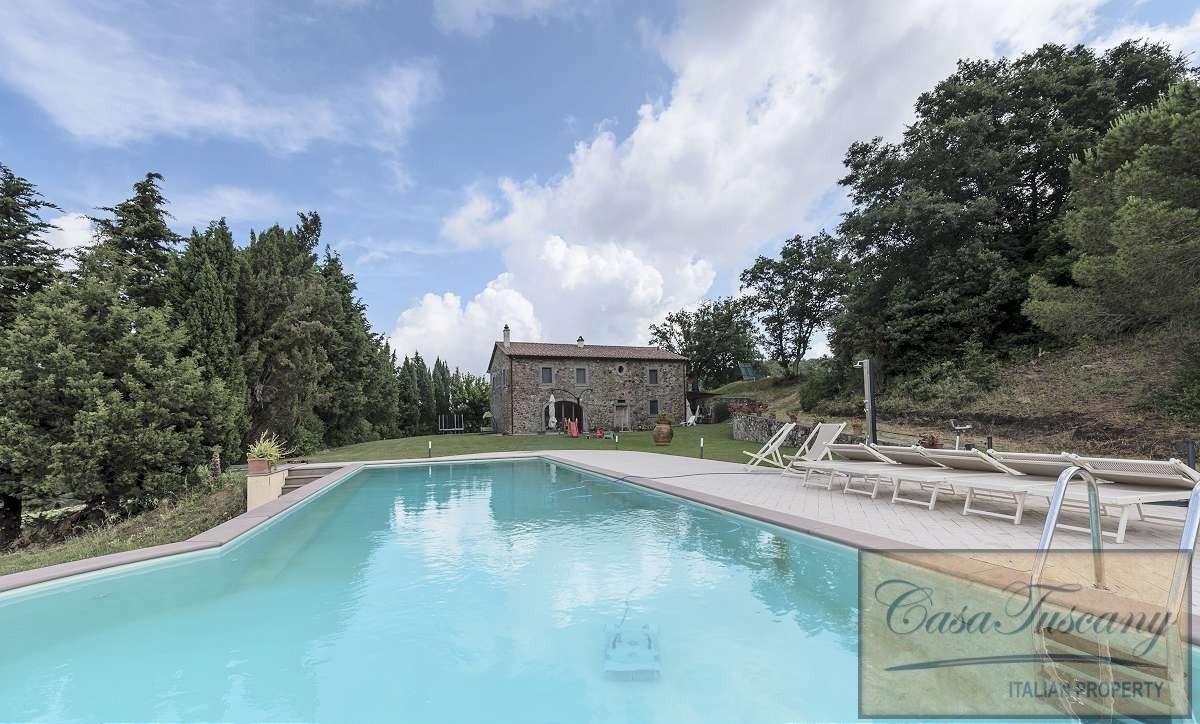 Picture of Villa For Sale in Lajatico, Tuscany, Italy