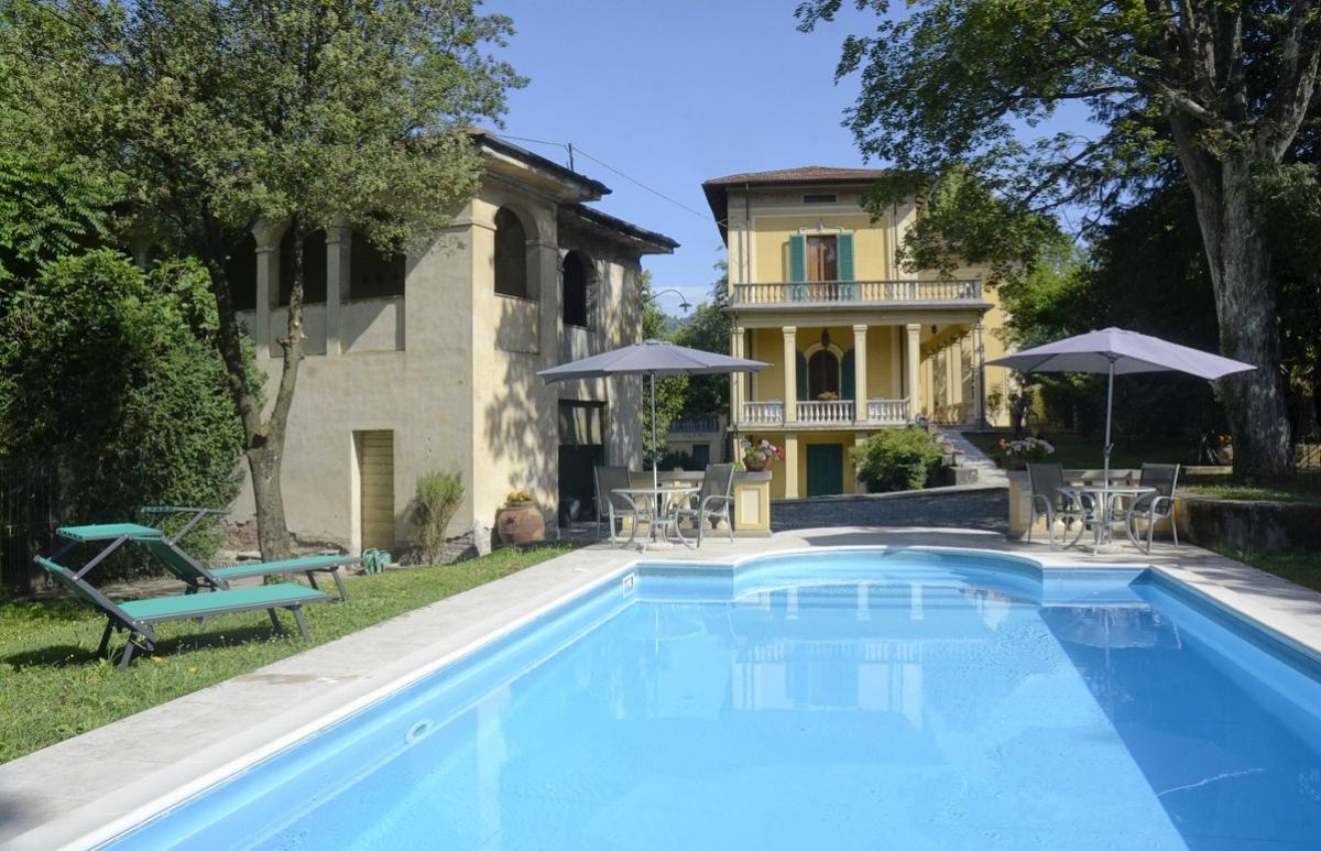 Picture of Villa For Sale in Barga, Tuscany, Italy