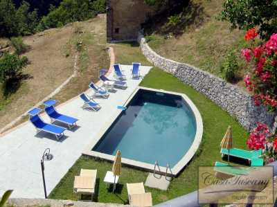 Home For Sale in Molazzana, Italy