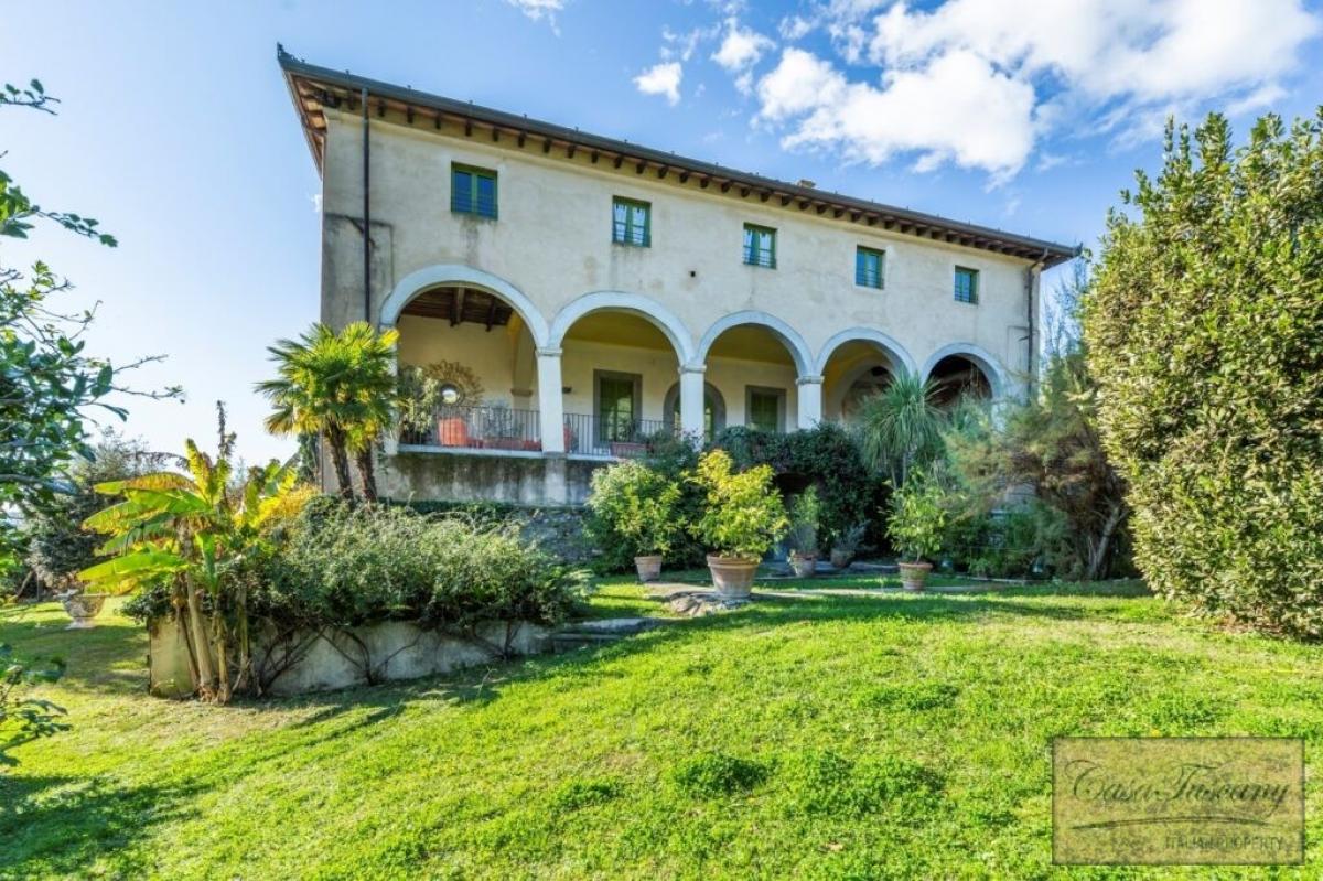 Picture of Villa For Sale in Lucca, Tuscany, Italy