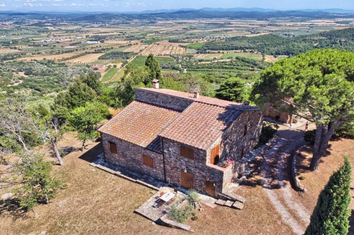 Picture of Farm For Sale in Suvereto, Tuscany, Italy