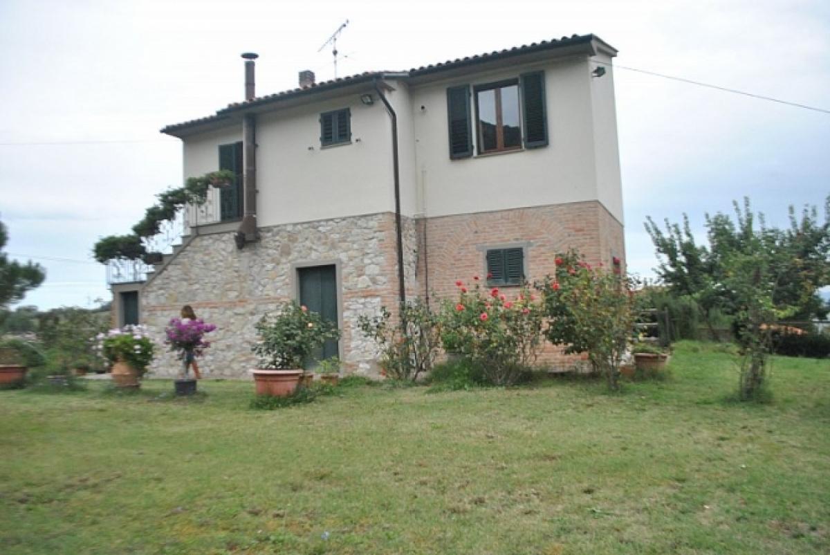 Picture of Farm For Sale in Montecatini Val Di Cecina, Pisa, Italy