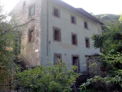 Home For Sale in Fabbriche Di Vallico, Italy