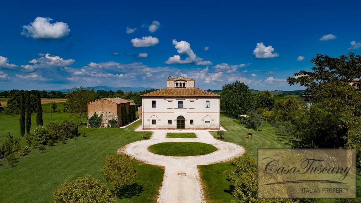 Picture of Villa For Sale in Montepulciano, Tuscany, Italy