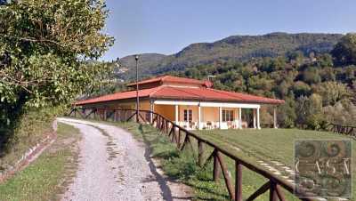 Villa For Sale in Castelnuovo Di Garfagnana, Italy