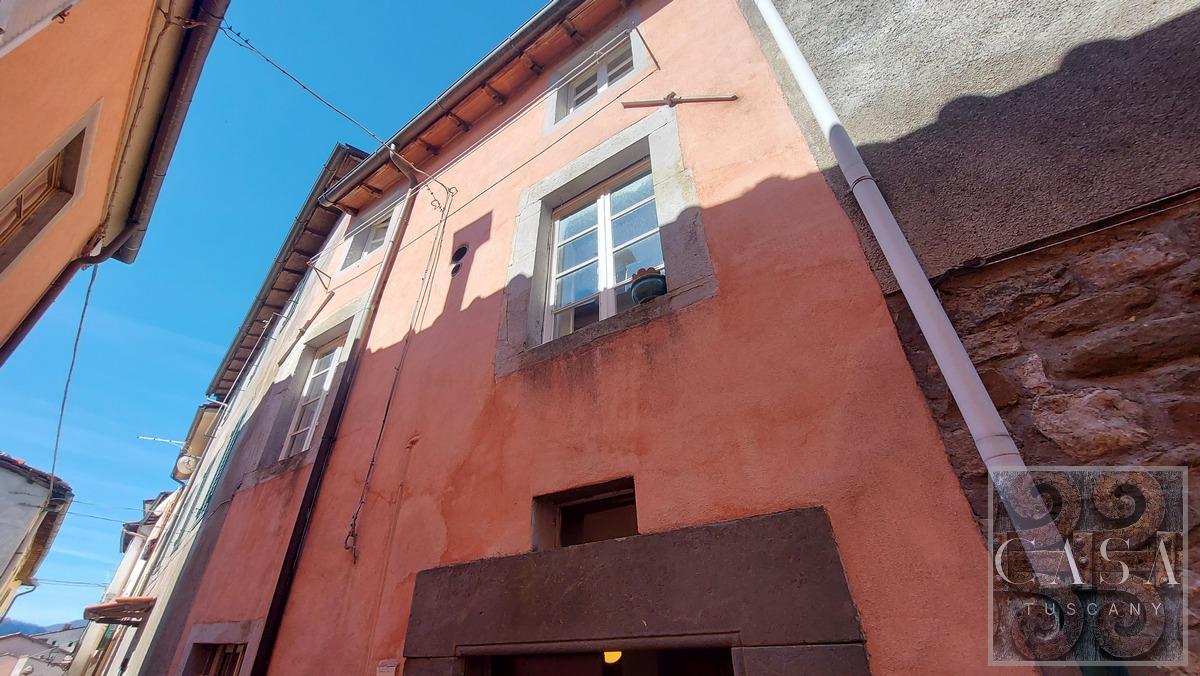 Picture of Home For Sale in Coreglia Antelminelli, Other, Italy