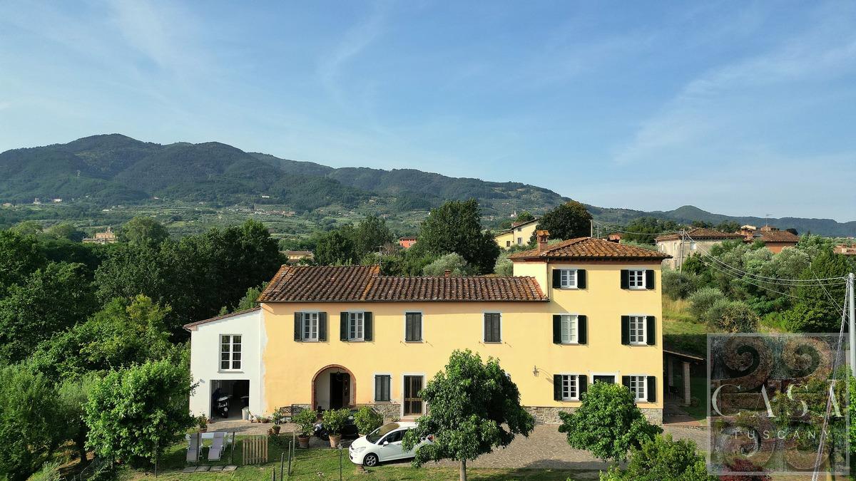 Picture of Villa For Sale in Lucca, Tuscany, Italy