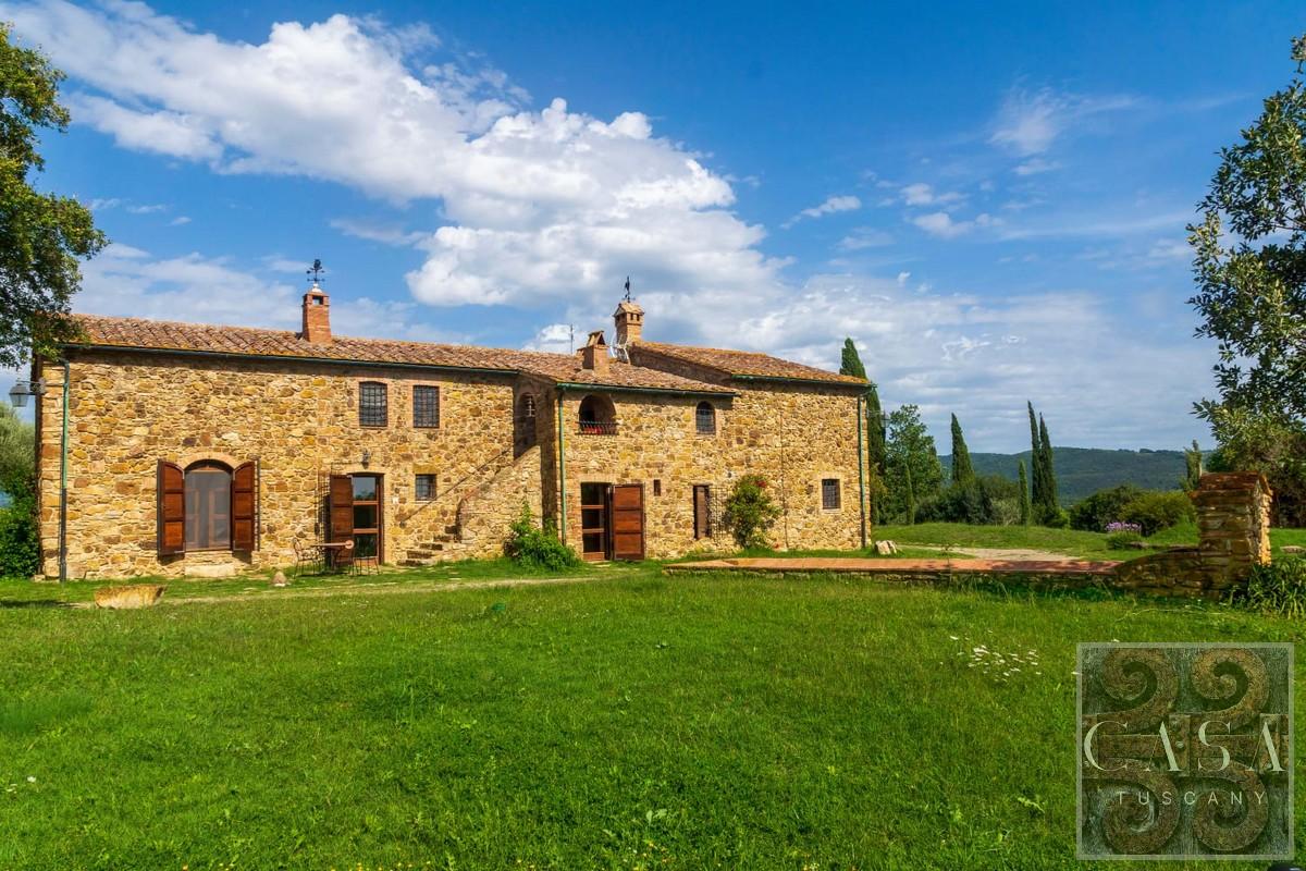 Picture of Home For Sale in Monterotondo Marittimo, Tuscany, Italy