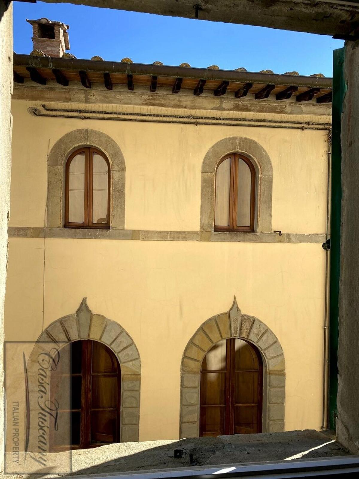 Picture of Apartment For Sale in Cortona, Arezzo, Italy