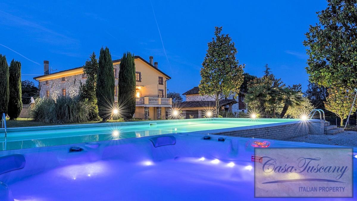 Picture of Villa For Sale in Capannori, Tuscany, Italy