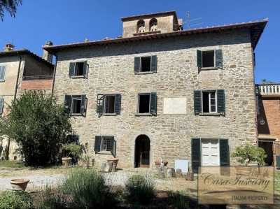 Villa For Sale in Cortona, Italy