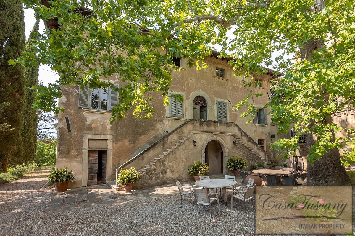 Picture of Villa For Sale in Lari, Tuscany, Italy