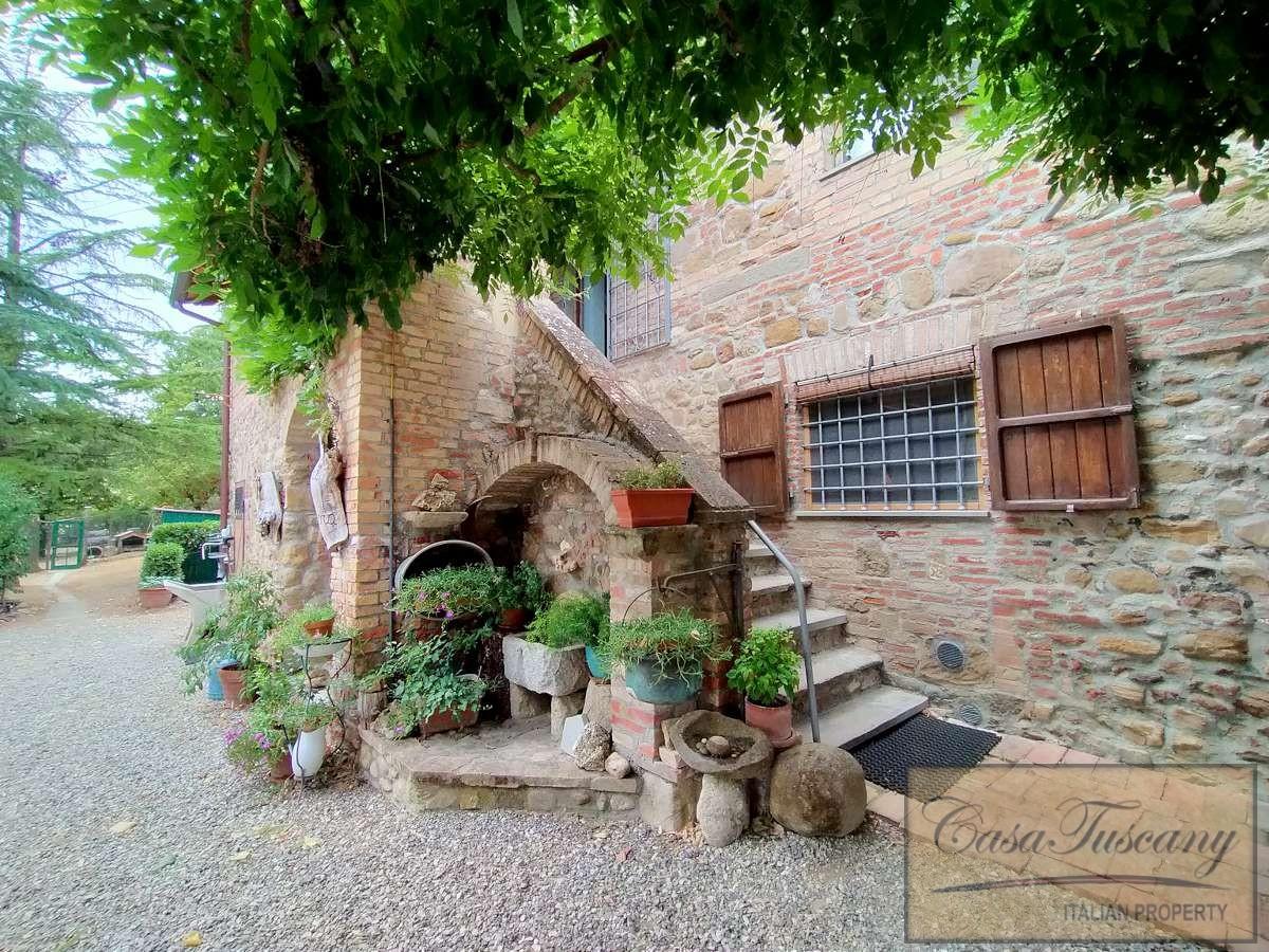 Picture of Home For Sale in Monterchi, Tuscany, Italy