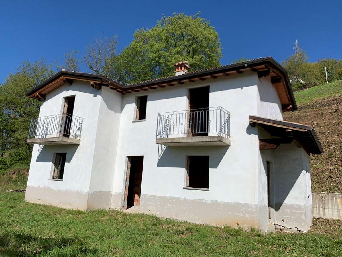 Picture of Home For Sale in Bagni Di Lucca, Tuscany, Italy