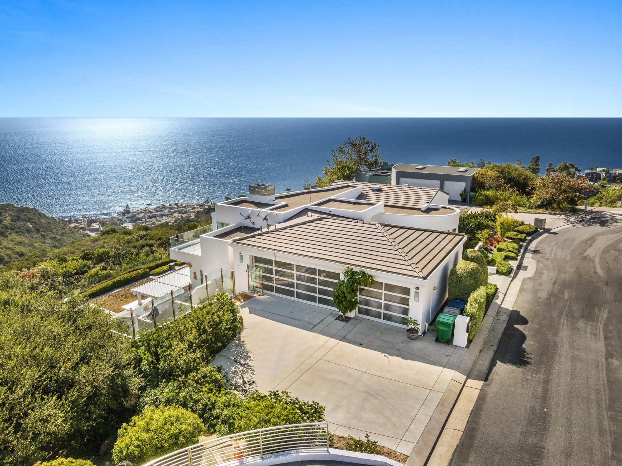 Picture of Home For Sale in Laguna Beach, California, United States