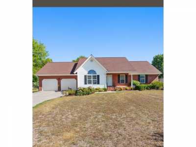 Home For Sale in Fort Oglethorpe, Georgia