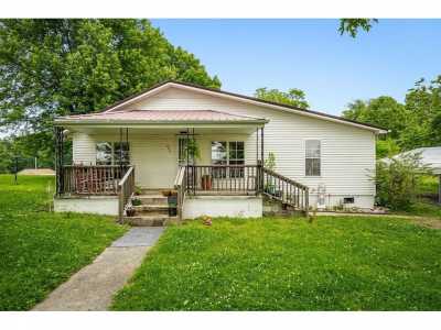 Home For Sale in Spencer, Tennessee