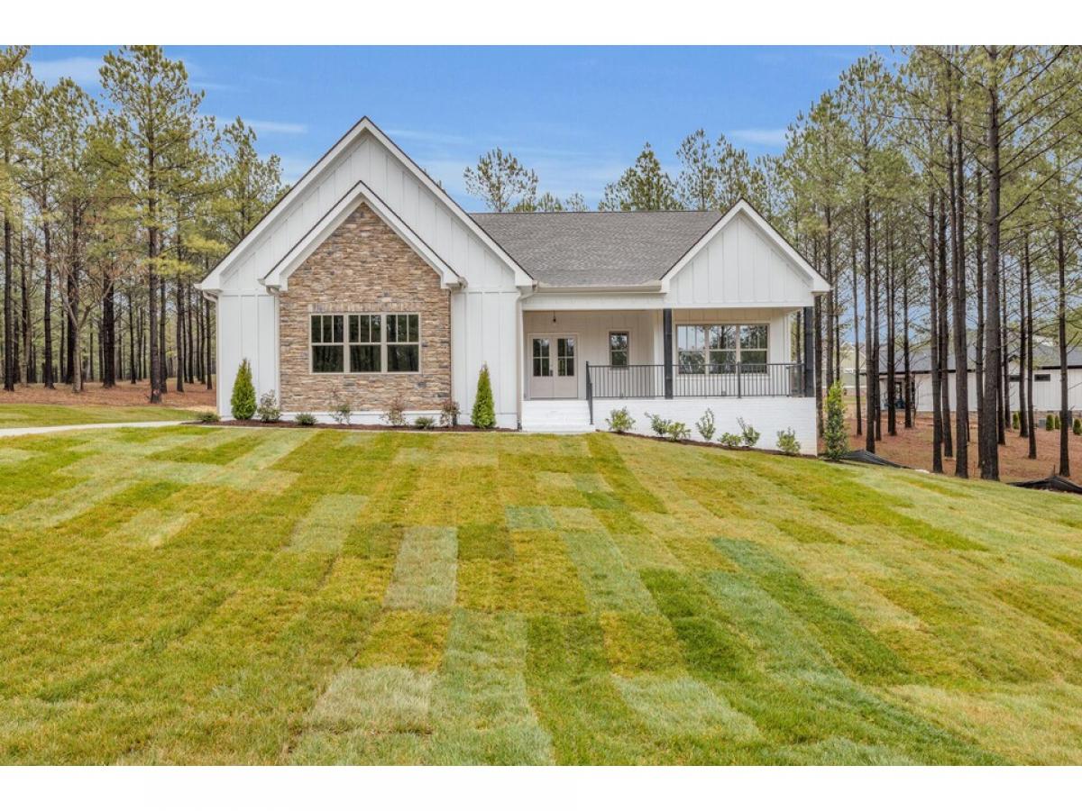 Picture of Home For Sale in Jasper, Tennessee, United States