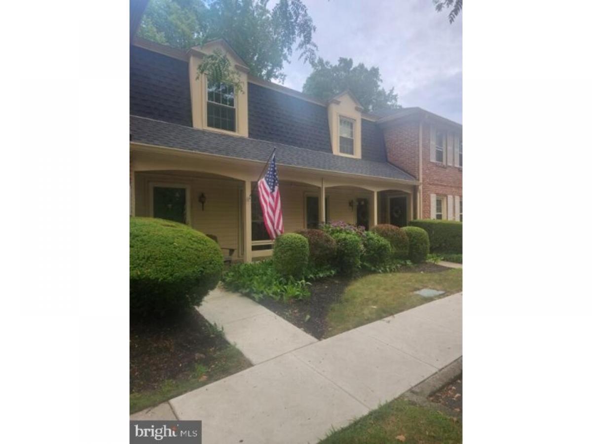 Picture of Home For Sale in Penllyn, Pennsylvania, United States