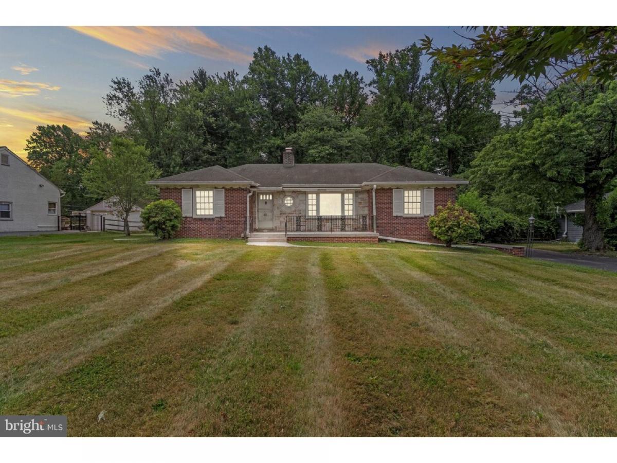 Picture of Home For Sale in Lansdale, Pennsylvania, United States