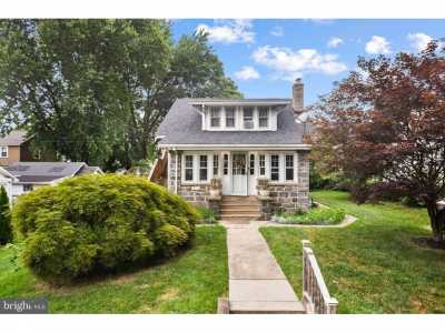 Home For Sale in Aldan, Pennsylvania