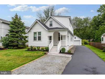 Home For Sale in Wayne, Pennsylvania