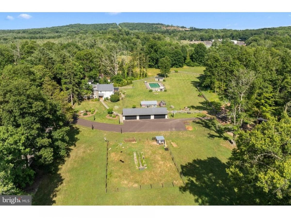 Picture of Farm For Sale in Sellersville, Pennsylvania, United States