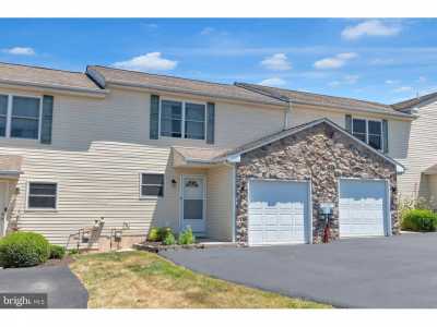 Home For Sale in Quakertown, Pennsylvania