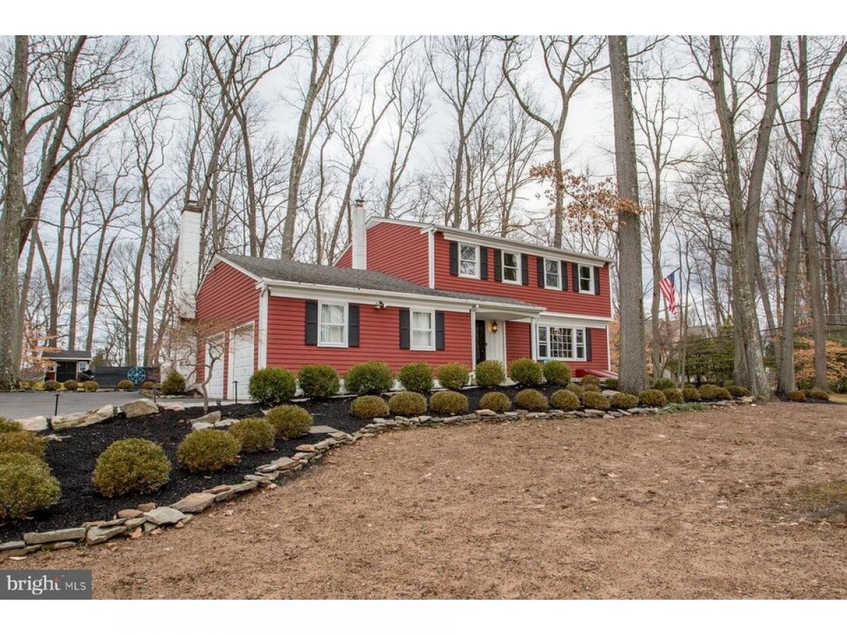 Picture of Home For Sale in Doylestown, Pennsylvania, United States