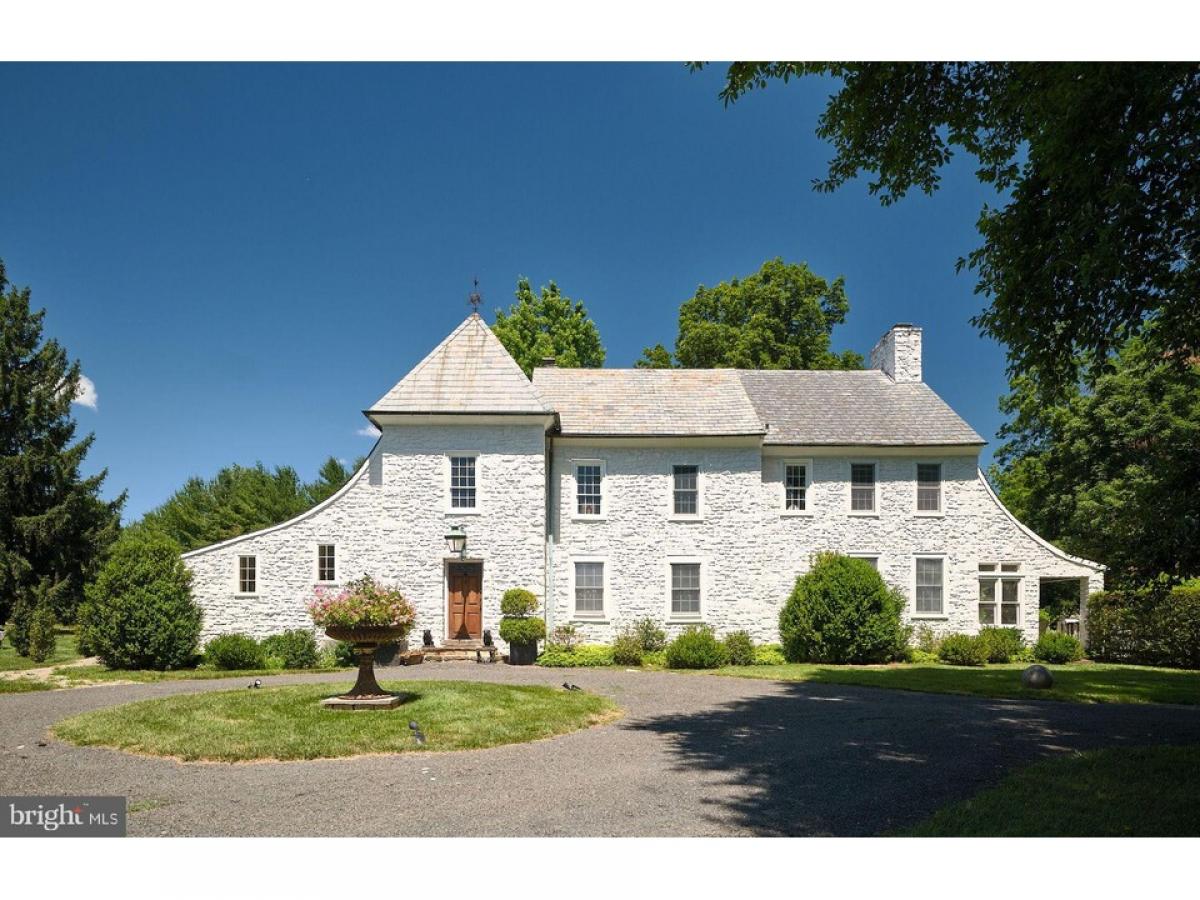 Picture of Home For Sale in Doylestown, Pennsylvania, United States