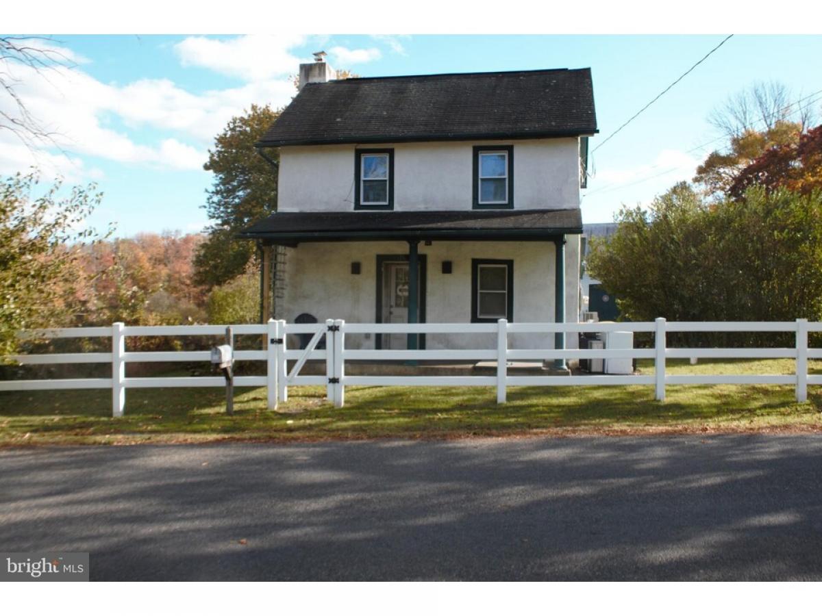 Picture of Home For Sale in Quakertown, Pennsylvania, United States