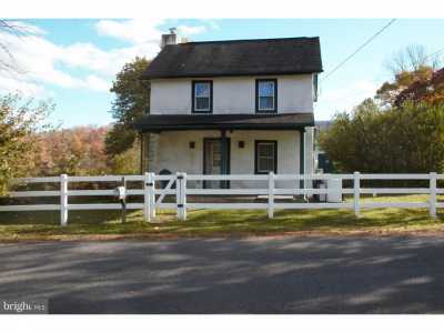 Home For Sale in Quakertown, Pennsylvania