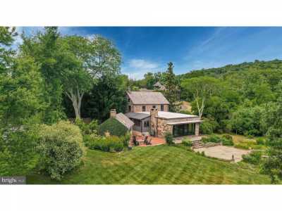 Home For Sale in Quakertown, Pennsylvania