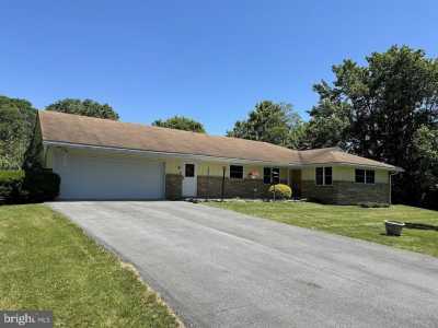 Home For Sale in Oakland, Maryland