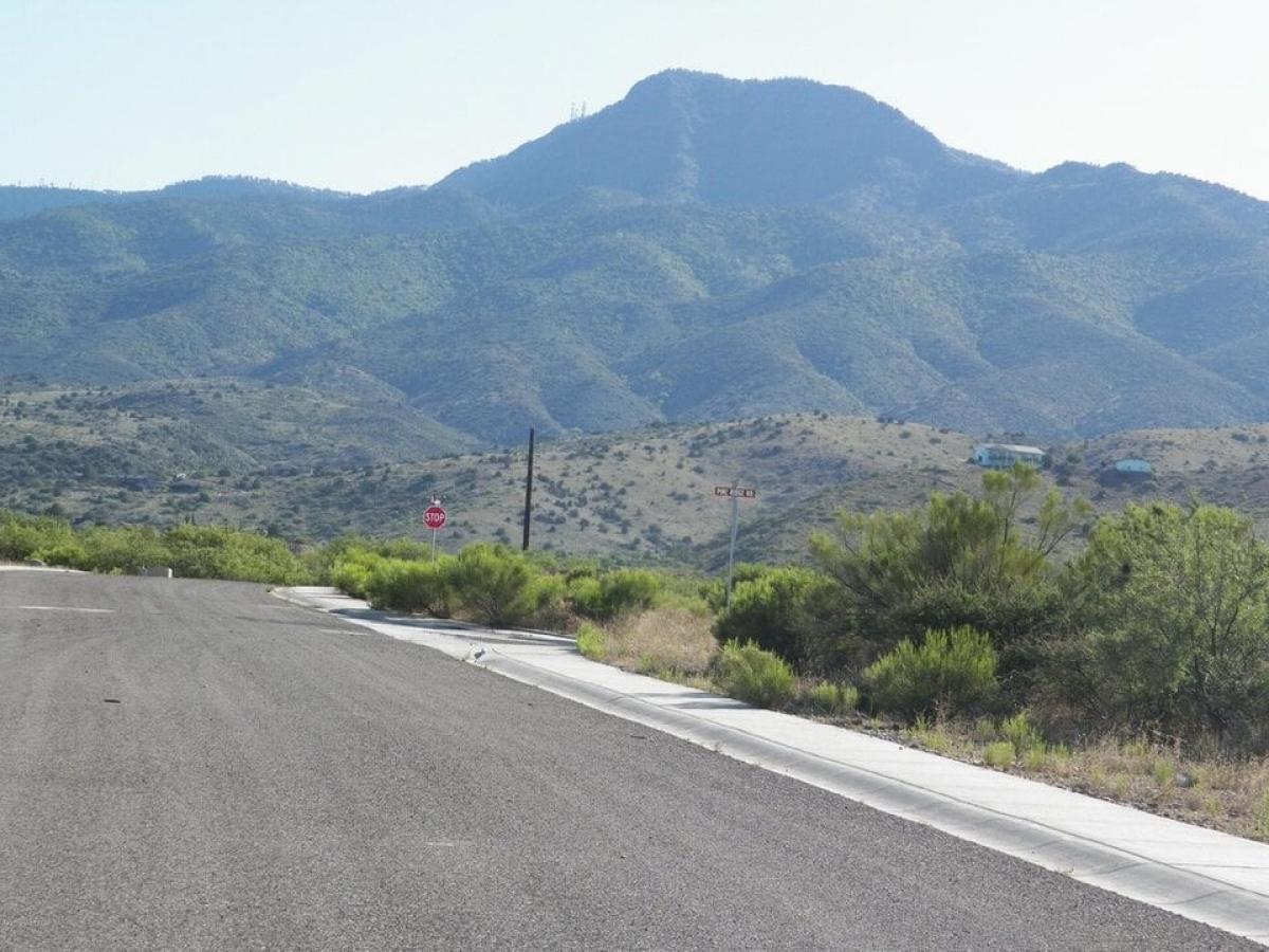 Picture of Residential Land For Sale in Clarkdale, Arizona, United States