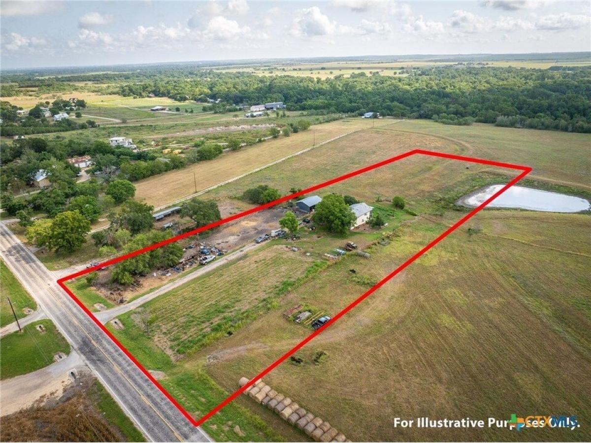 Picture of Residential Land For Sale in Staples, Texas, United States