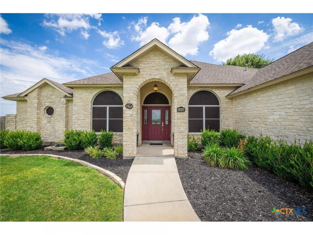 Picture of Home For Sale in Seguin, Texas, United States