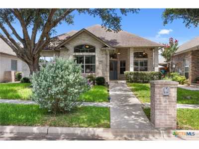 Home For Sale in Seguin, Texas