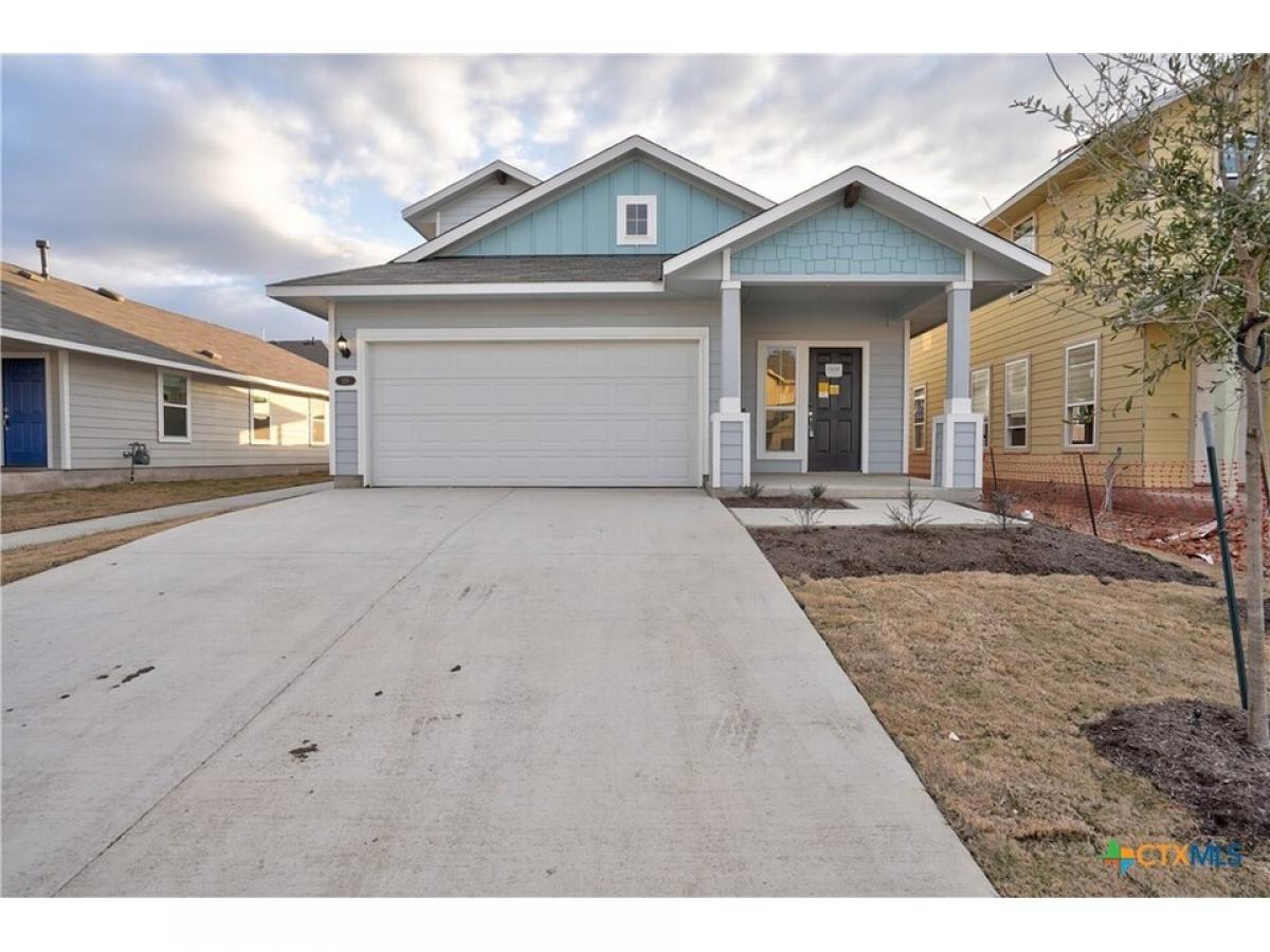 Picture of Home For Sale in Maxwell, Texas, United States