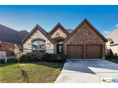 Home For Sale in Seguin, Texas