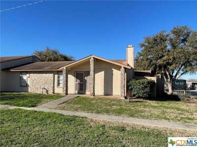 Home For Sale in Seguin, Texas