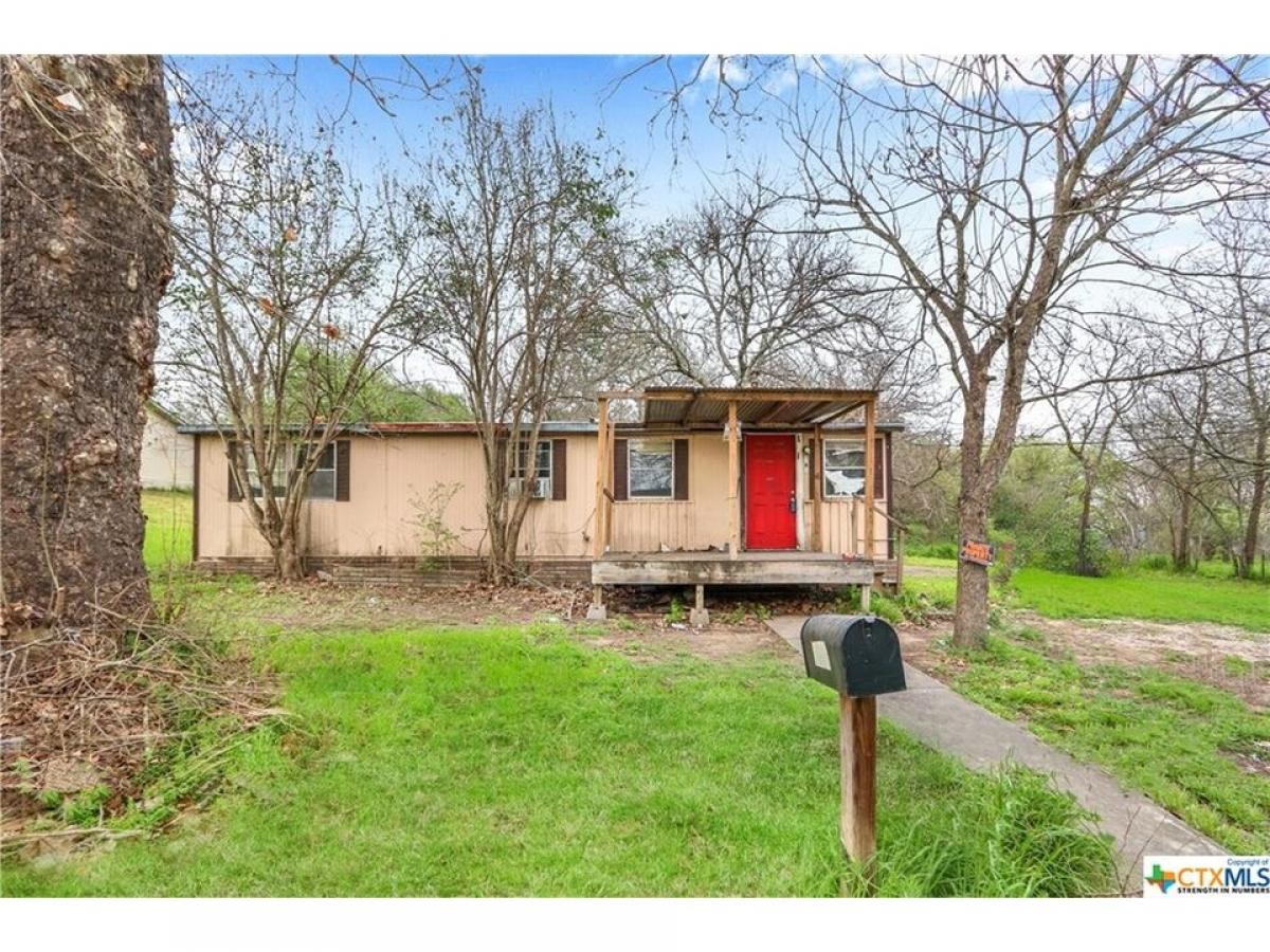 Picture of Home For Sale in Seguin, Texas, United States